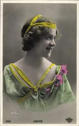 Ak Variete-Künstlerin Louys, Porträt