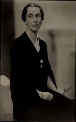 Ak Kronprinzessin Louise, Portrait