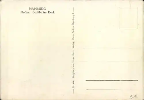 Ak HAPAG Dampfer Hamburg (IV), Passagierschiff, Hafenansicht, großes Dampfschiff, kleine Motorboo