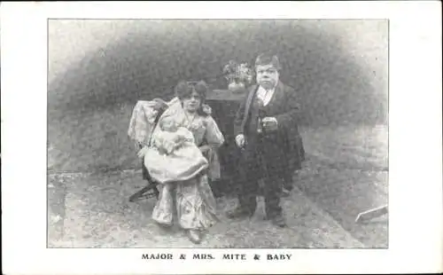 Ak Liliputaner, Major & Mrs. Mite and Baby