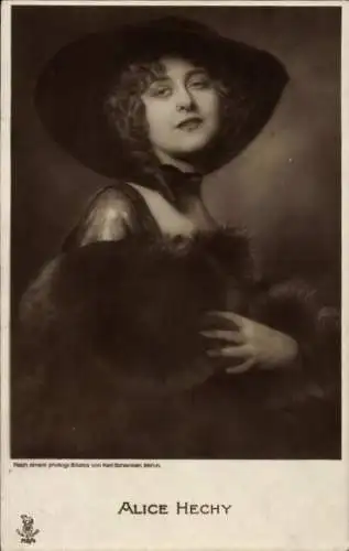 Ak Schauspielerin Alice Hechy, Portrait