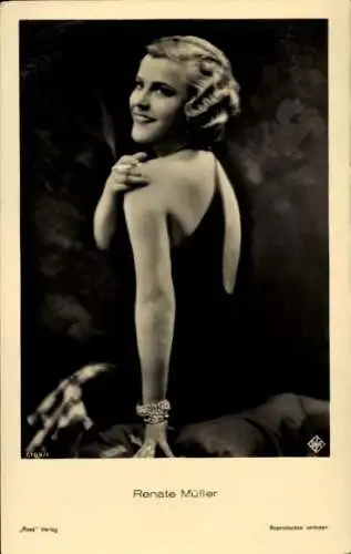 Ak Schauspielerin Renate Müller, Portrait, Ross Verlag 6109/1, UFA