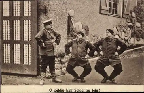 Ak O welche Lust Soldat zu sein, Dicke Soldaten bei Turnübungen, Kniebeugen, Soldatenhumor