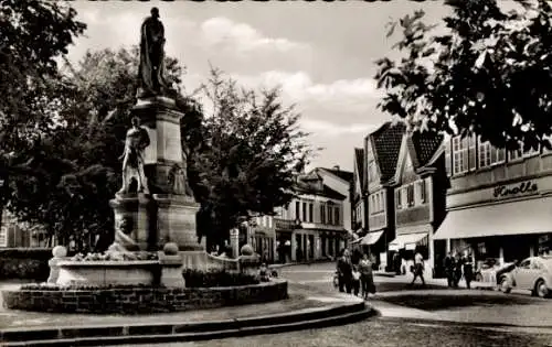Ak Kettwig Essen im Ruhrgebiet, Denkmal am Markt