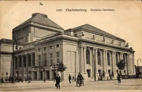 Ak Berlin Charlottenburg, Bahnhof Zoo, Deutsches Opernhaus, großflächiges, historisches Gebäud...