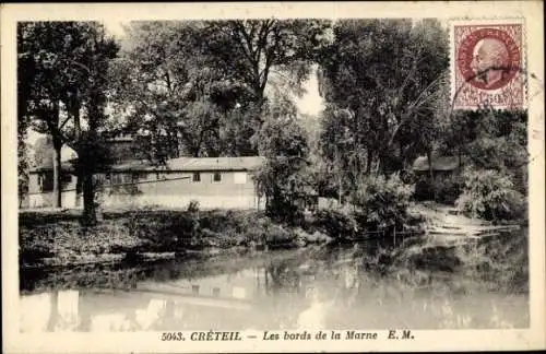 Ak Créteil Val de Marne, Les bords de la Marne, Flusslandschaft,  Architektur