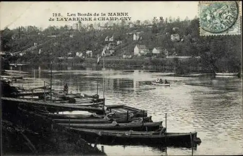 Ak Champigny sur Marne Val de Marne, Blick auf die Marne, Boote am Ufer, Häuserlandschaft