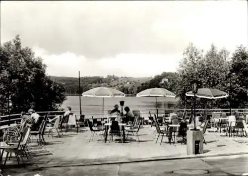 Ak Buckow in der Märkischen Schweiz, FDGB Erholungsheim Theodor Fontane, Terrasse