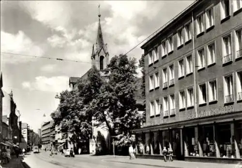 Ak Cottbus in der Niederlausitz, Spremberger Straße, Kirche im Hintergrund, alte Gebäude, Straßen