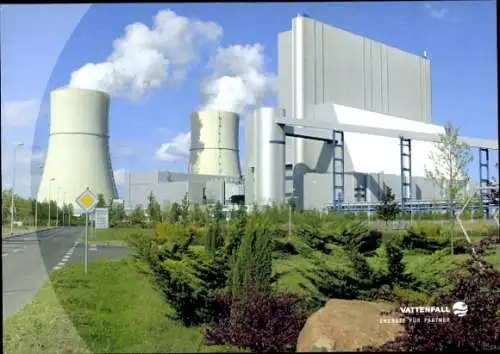 Ak Spremberg in der Lausitz, Schwarze Pumpe, Kraftwerk mit Kühltürmen, Vattenfall, wolkenreicher 