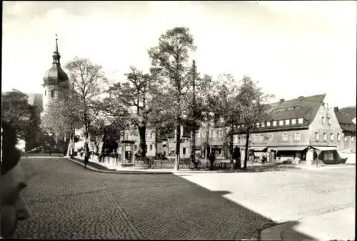 Ak Olbernhau im Erzgebirge, Marktplatz,  Gebäude, Bäume, Stadtansicht