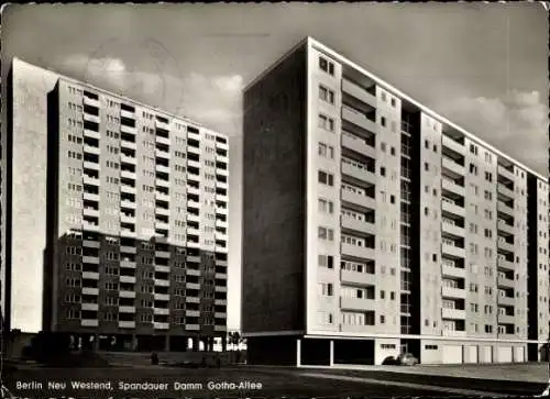 Ak Berlin Spandau, Moderne Wohngebäude, Spandauer Damm, Gotha-Allee, schwarz-weiß