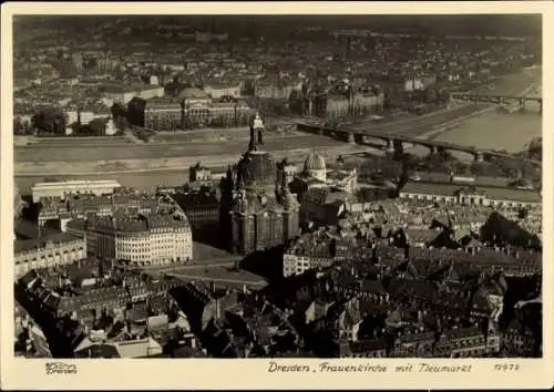Ak Dresden Altstadt, Luftaufnahme, Frauenkirche, Neumarkt,  Architektur