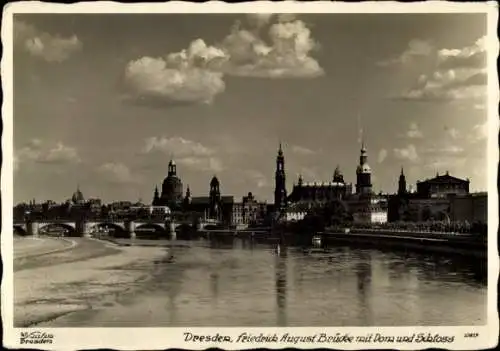 Ak Dresden Altstadt,  Brücke, Elbe, Schloss,  Architektur