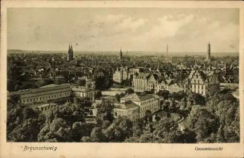 Ak Braunschweig in Niedersachsen,  Gesamtansicht, alte Gebäude, Bäume, Stadtansicht