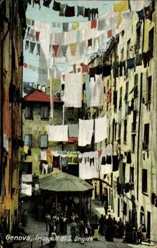 Ak Genova Genua Liguria, Wäsche auf Leinen, enge Gasse,  Gebäude, Markt, Menschen
