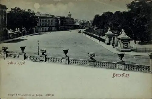 Ak Bruxelles Brüssel, Palais Royal, s Gebäude, weitläufiger Platz, schwarz-weiß Bild