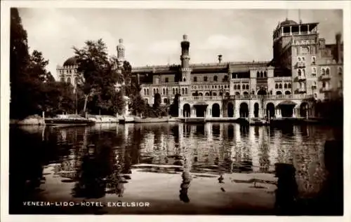 Ak Venezia Venedig Veneto, Hotel Excelsior, Wasseransicht,  Architektur
