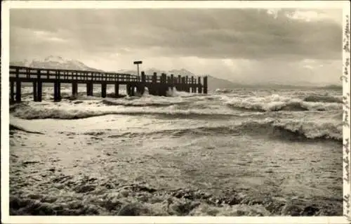 Ak Salzburg in Österreich, Pier, Wellen, stürmisches Wetter, -Fotografie