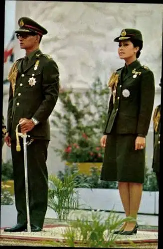 Ak König Bhumibol Adulyadej, Portrait
