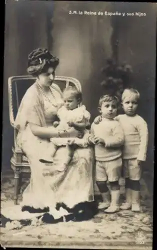 Ak Königshaus von Spanien, La Reina de Espana y sus hijos
