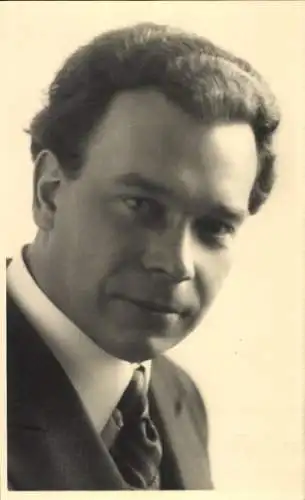 Ak Schauspieler Ewald Balsen, Portrait
