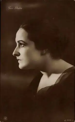 Ak Schauspielerin Fern Andra, Portrait