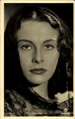 Ak Schauspielerin Ilse Werner, Portrait, Schleier