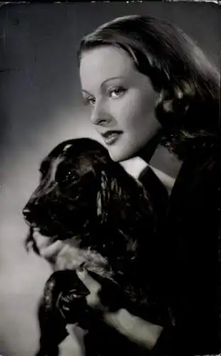 Ak Schauspielerin Marianne Wischmann, Portrait, Hund