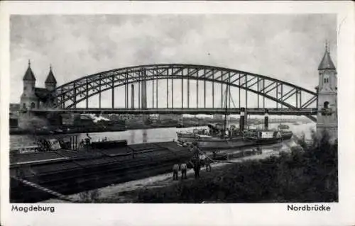 Ak Magdeburg in Sachsen Anhalt, Nordbrücke, Lastkähne