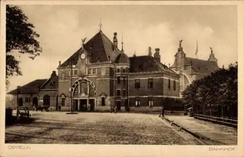 Ak Opole Oppeln Schlesien, Bahnhof, historische Architektur, Während Tageslicht
