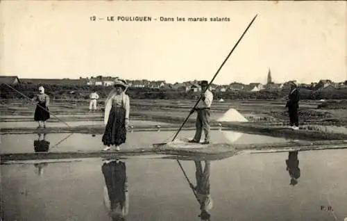 Ak Le Pouliguen Loire Atlantique,  Menschen in Salzmarais, Wasserflächen, landwirtschaftliche Arb