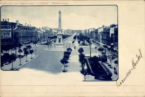Ak Lisboa Lissabon Portugal, Avenida da Liberdade, Monument, Bäume, Straßenansicht