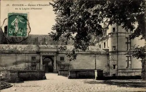 Ak Écouen Val d'Oise, Historisches Gebäude, Maison d'Education, Légion d'Honneur, Landschaft