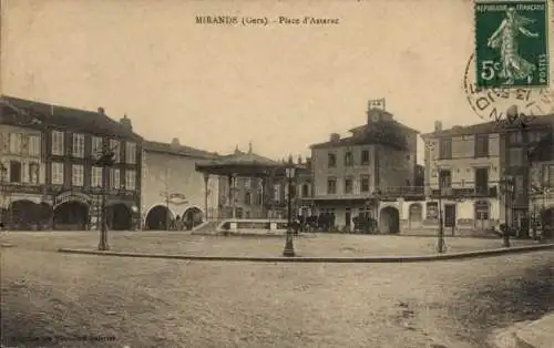 Ak Mirande Gers, Platz d'Astarac, Galerie,  Rep. Française, Poststempel