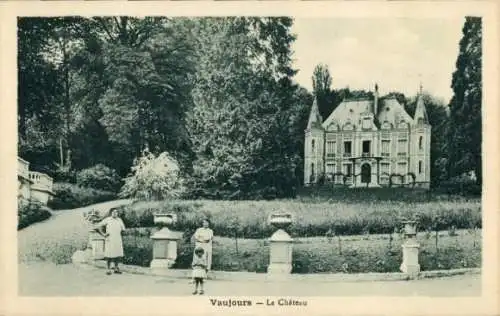 Ak Vaujours Seine Saint Denis, Schloss, Garten, Menschen,   Architektur