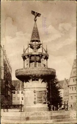 Ak Friedrichshafen am Bodensee, Brunnen,  Architektur, dekorative Spitze, Stadtszene