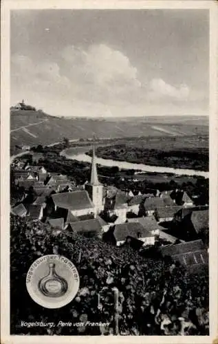 Ak Vogelsburg Volkach in Unterfranken, Panoramablick auf  Weinberge, Kirche, Fluss