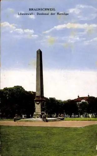Ak Braunschweig in Niedersachsen, Obelisk auf Löwenwall, Denkmal der Herzöge, Parklandschaft