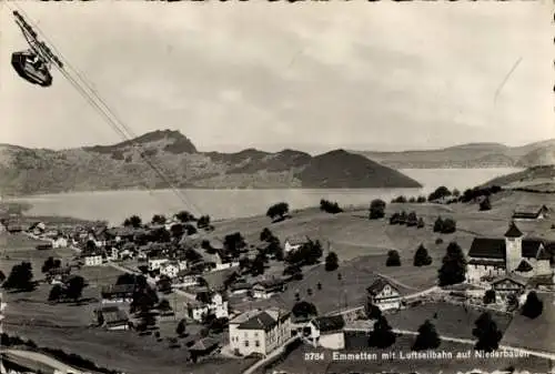 Ak Emmetten Kt. Nidwalden, Berglandschaft, Luftseilbahn, Niederbauen, Wohngebäude
