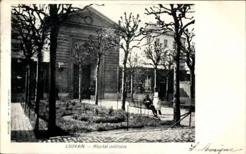 Ak Louvain Leuven Flämisch Brabant, Hôpital militaire, Bäume, Sitzbank, Personen, 