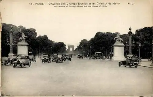 CPA Paris VIII., Avenue des Champs-Elysees, Chevaux de Marly