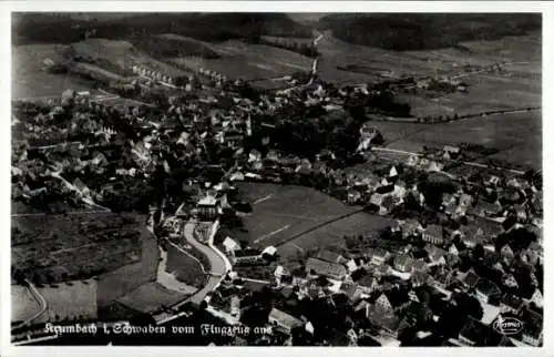 Ak Krumbach Schwaben, Luftaufnahme von  viele Häuser, ländliche Umgebung
