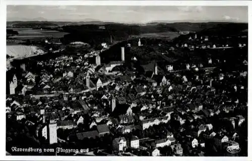 Ak Ravensburg in Württemberg Oberschwaben, Luftaufnahme von  Stadtlandschaft, 1938