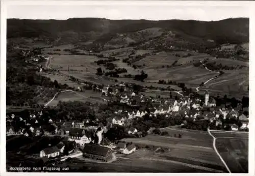 Ak Rudersberg in Württemberg, Luftaufnahme von  ländliche Landschaft, Häuser und Kirche