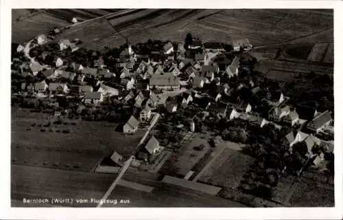 Ak Bernloch Hohenstein in Württemberg, Luftaufnahme, Dorfansicht, Häuser, Felder