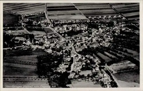 Ak Oberröblingen an der Helme Sangerhausen Südharz, Luftaufnahme des Ortes, umgeben von Feldern, 