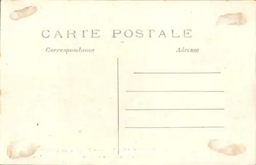CPA La Grande Guerre 1914, Transport d'un blessé en Automobile