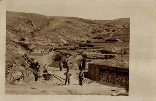 Ak Mazedonien, Einheimische