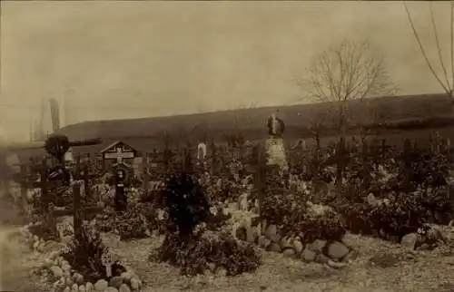 Foto Skopje Üsküb Mazedonien, Friedhof, Grabmäler